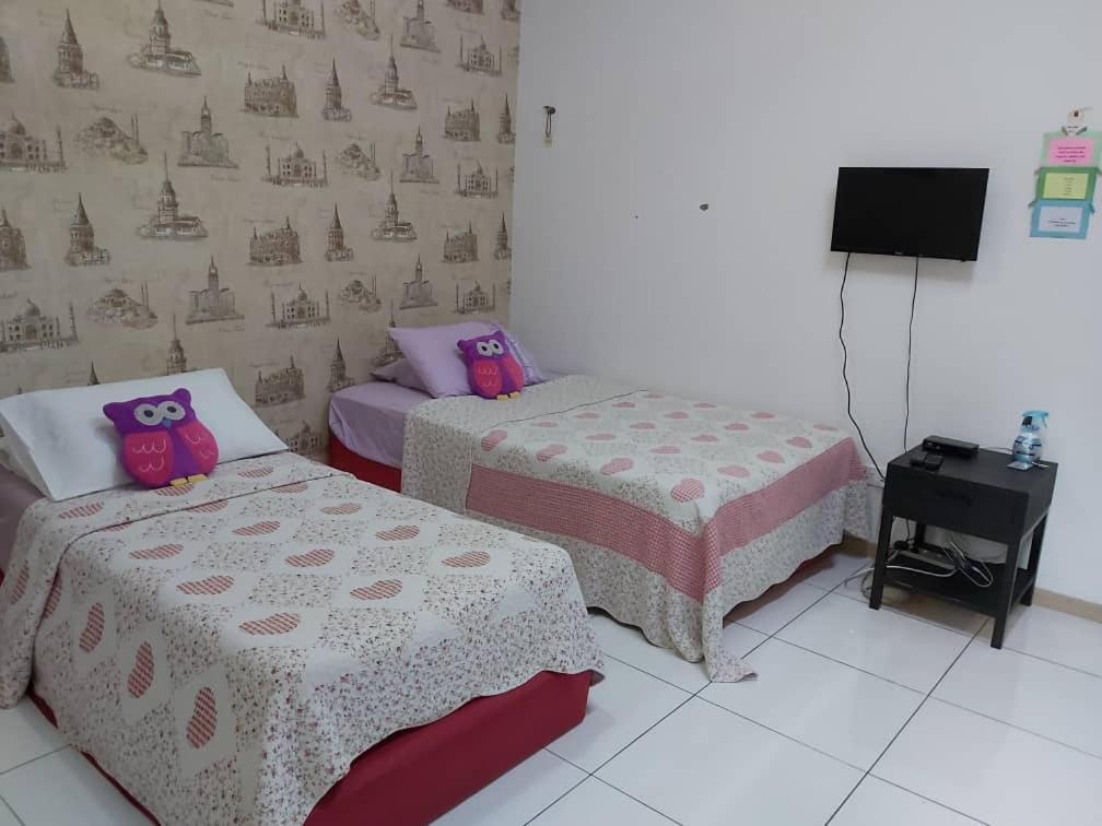 Vista Alam Roomstay Homestay Shah Alam Exteriör bild