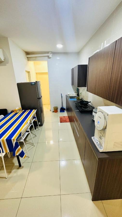 Vista Alam Roomstay Homestay Shah Alam Exteriör bild